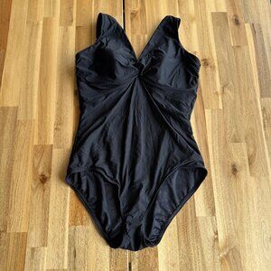 Lands’ End Black Twist Front One Piece Swimsuit 16